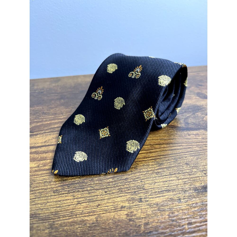 NWOT 1980s Gianni Versace Logo Crest Black Gold Medusa Baroque Italy Silk Tie